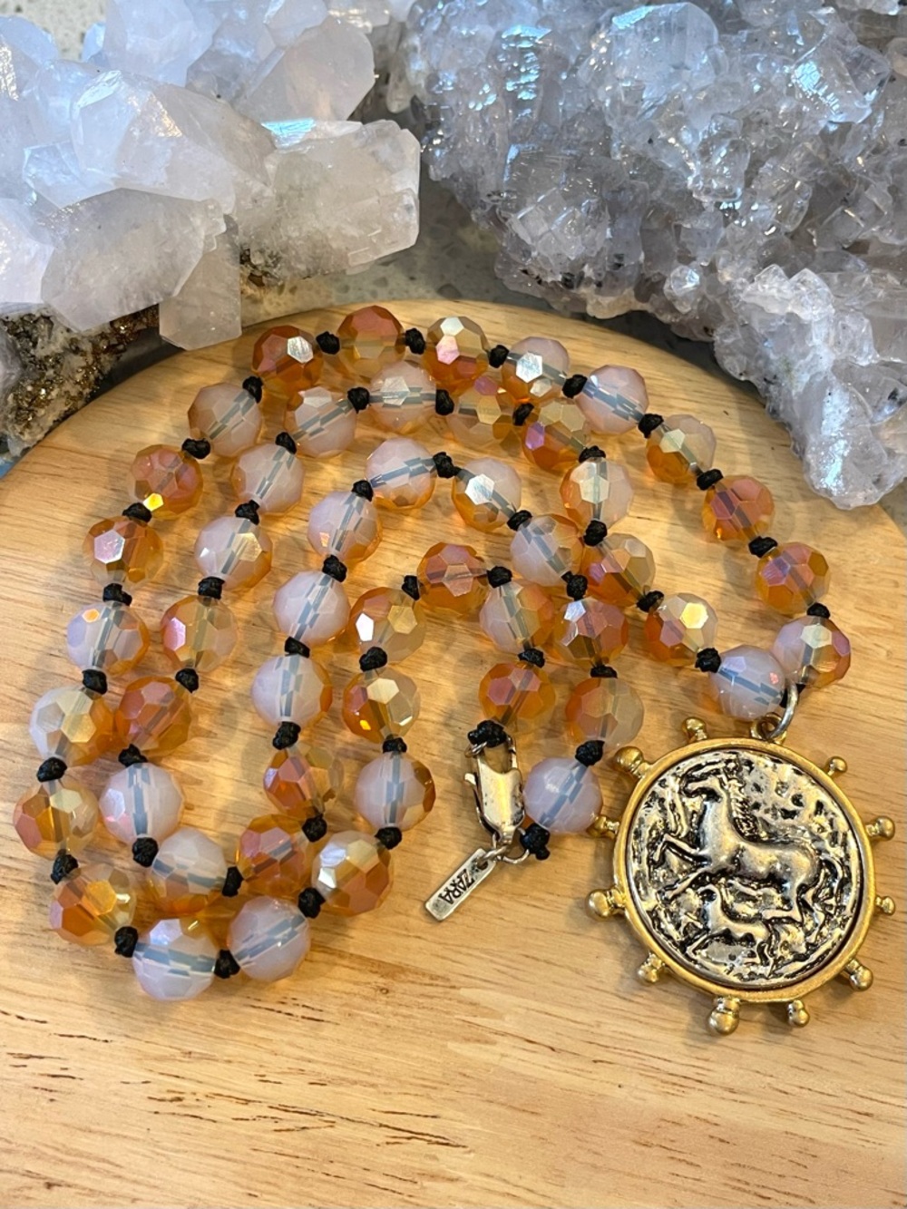 🌑ZARA Horse Coin Pendant Knotted Faceted Glass Beaded Necklace 24”🌑 - Picture 3 of 4
